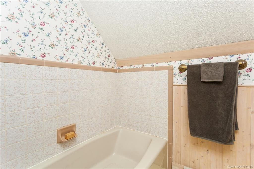 13 Oak Leaf Drive - Photo 14
