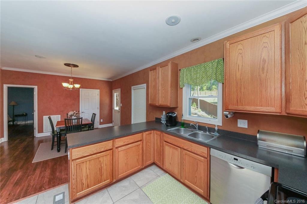 206 Kimzey Road - Photo 11