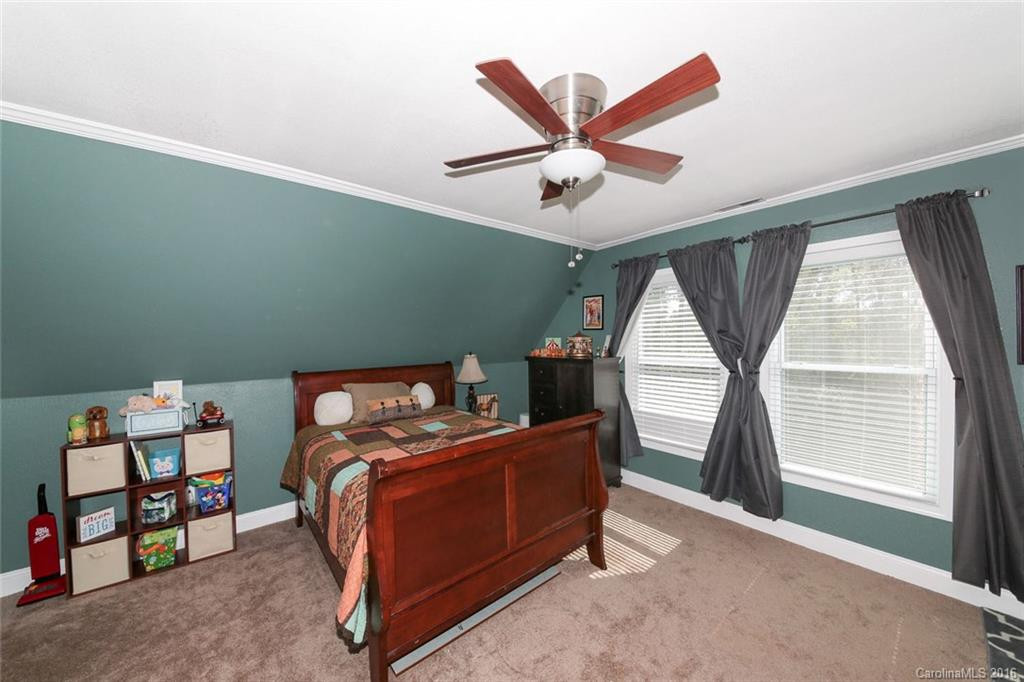 206 Kimzey Road - Photo 16