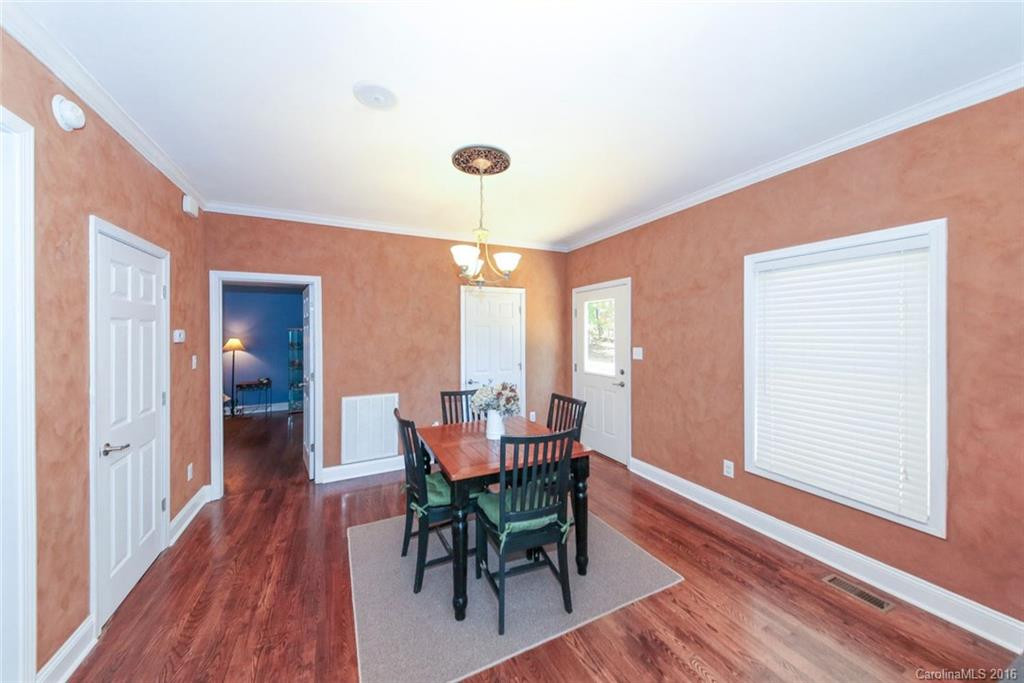 206 Kimzey Road - Photo 8
