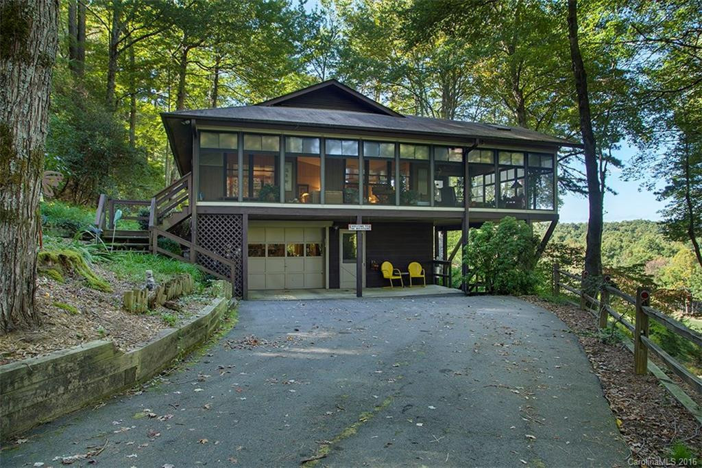 4493 Connestee Trail