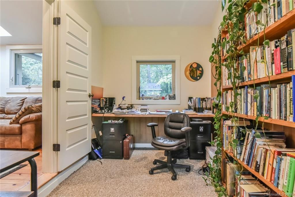 701 Azalea Avenue - Photo 14