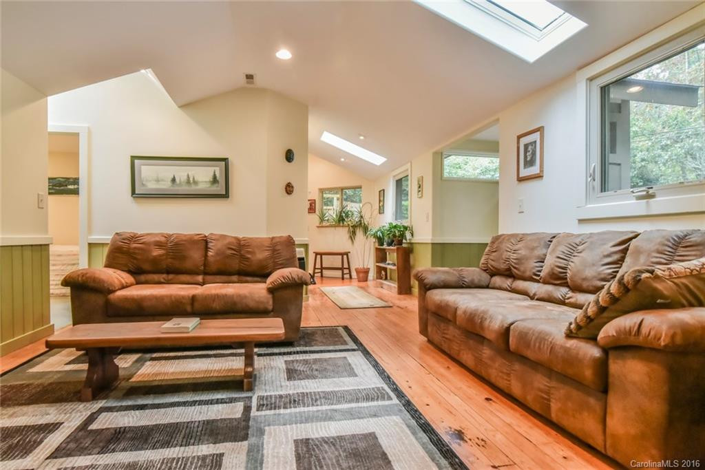 701 Azalea Avenue - Photo 4