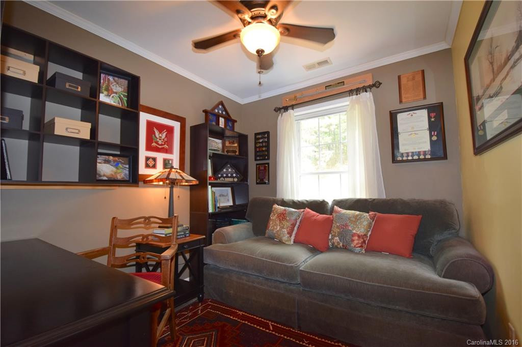 516 Roy Forrester Road - Photo 12