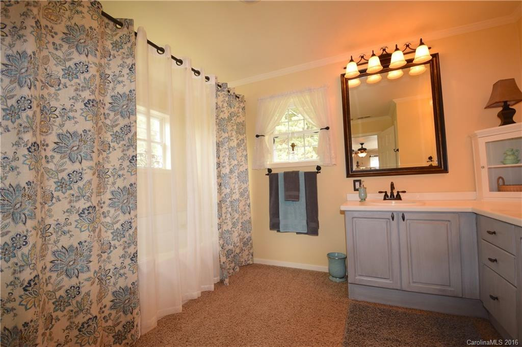 516 Roy Forrester Road - Photo 15