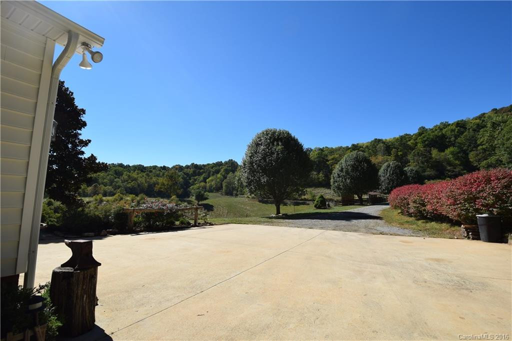 516 Roy Forrester Road - Photo 21