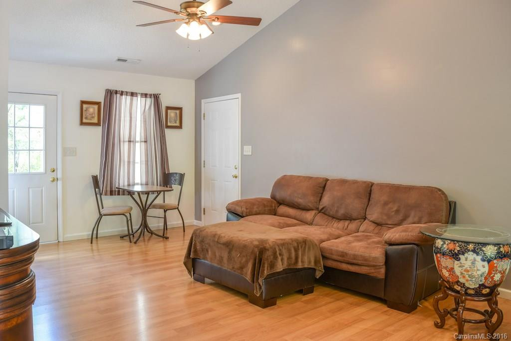 318 Norleon Avenue - Photo 6