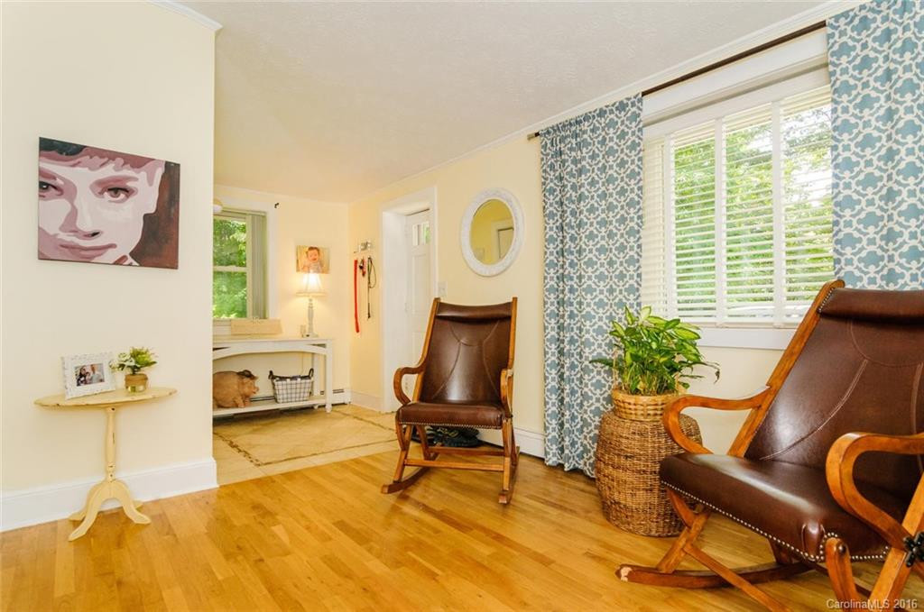 109 Reger Avenue - Photo 5