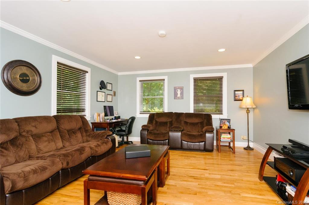 109 Reger Avenue - Photo 10
