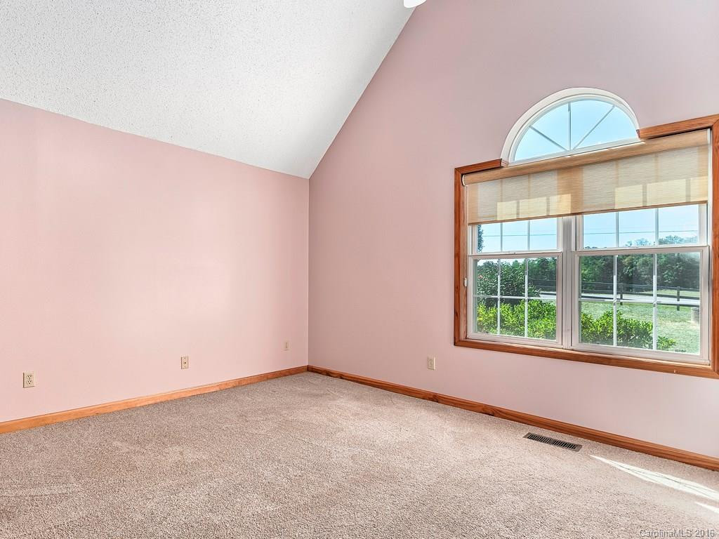 439 Ridgeview Road - Photo 9