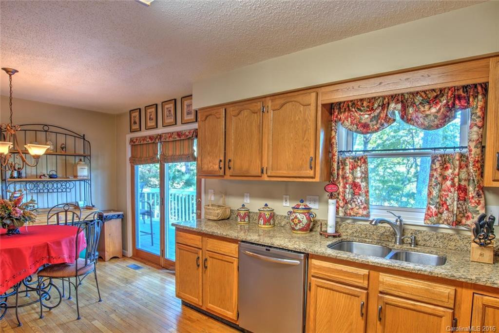 12 Sabrina Drive - Photo 8