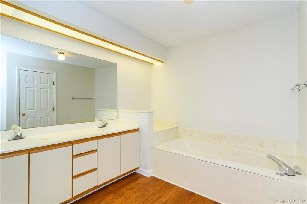 121 Beaver Ridge Road #121 - Photo 14