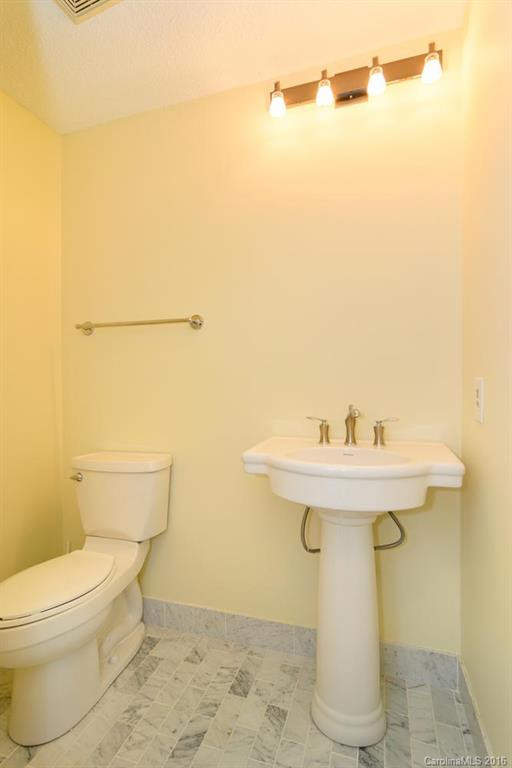 121 Beaver Ridge Road #121 - Photo 18