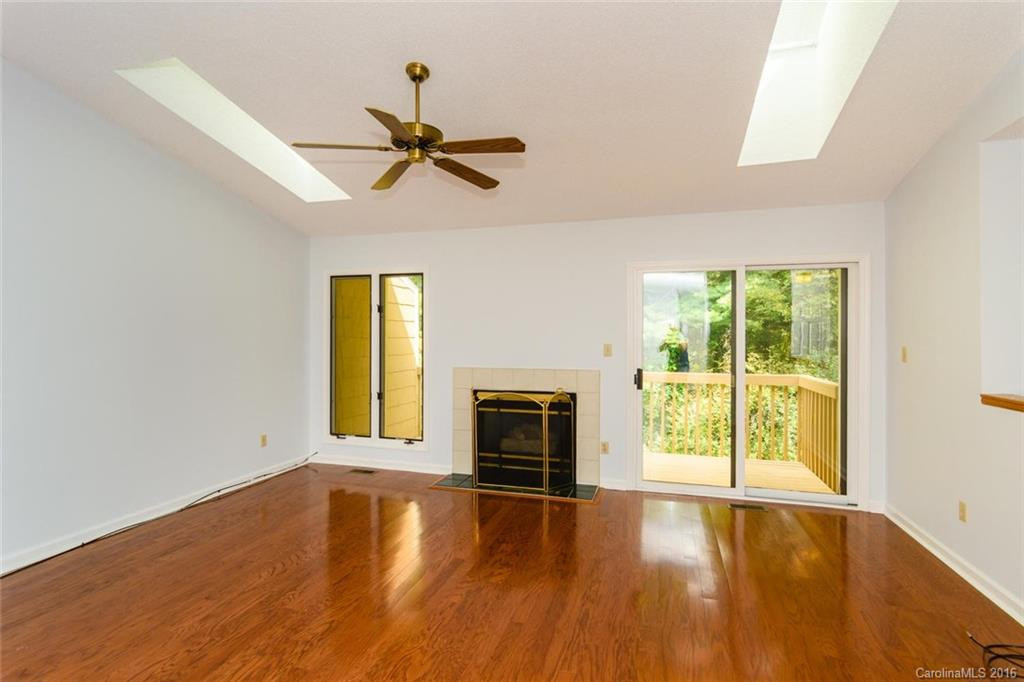 121 Beaver Ridge Road #121 - Photo 4