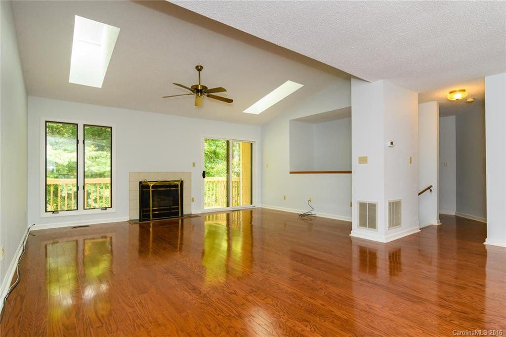 121 Beaver Ridge Road #121 - Photo 5