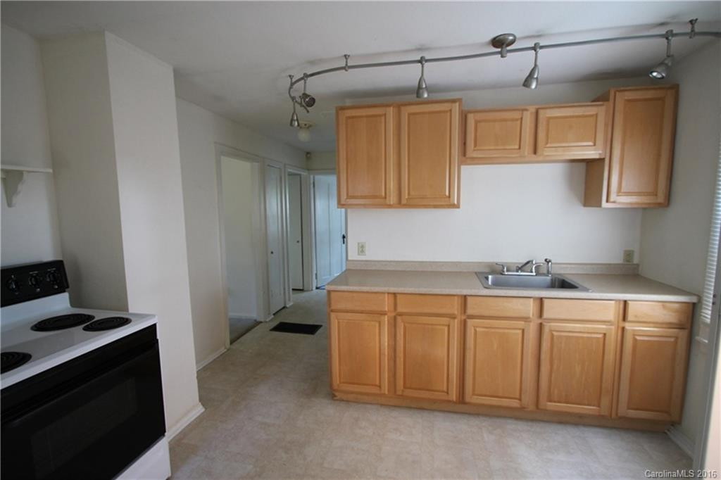 145 Gashes Creek Road - Photo 3