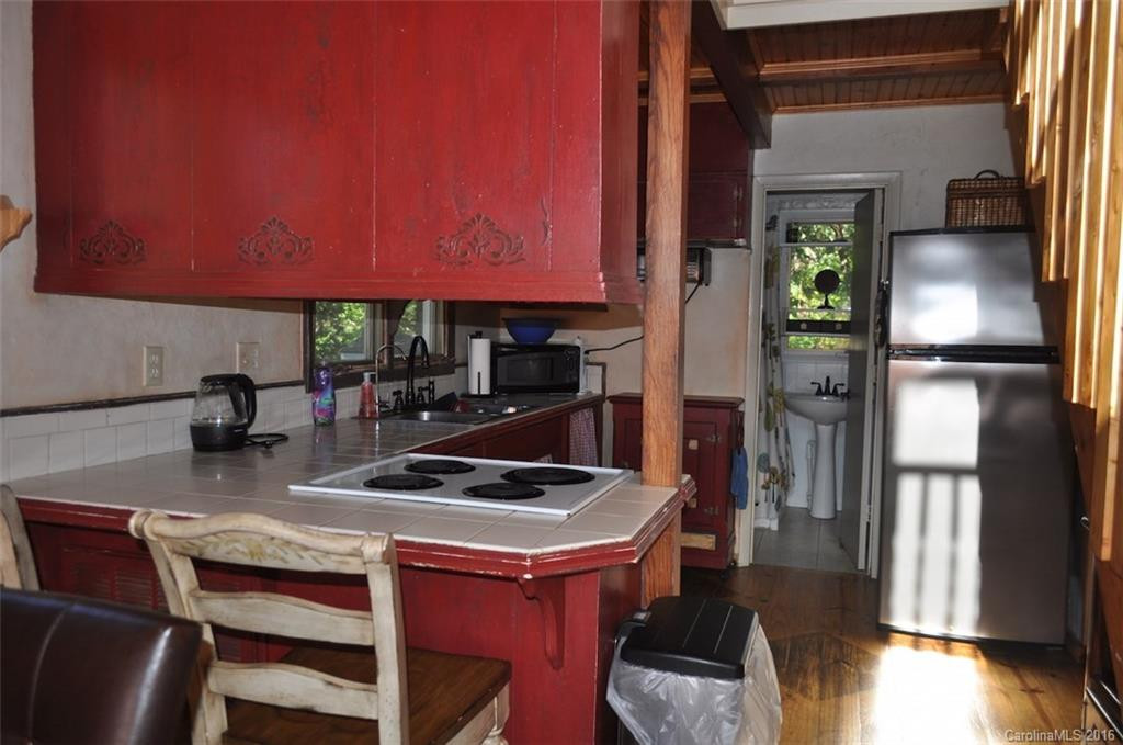170 Pinoak Drive - Photo 7