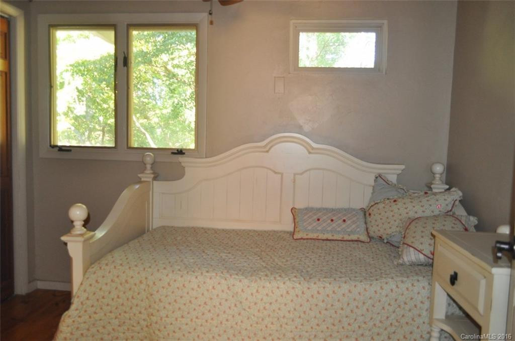 170 Pinoak Drive - Photo 9