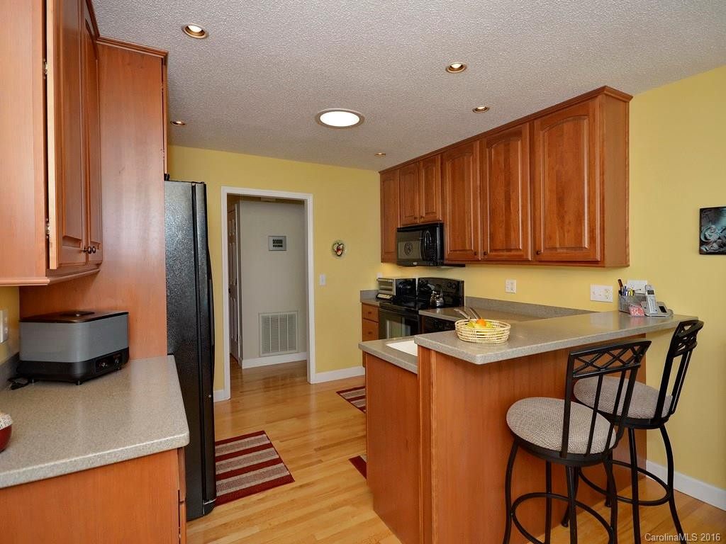 7 Creekside Court - Photo 5