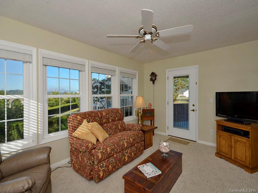 7 Creekside Court - Photo 9