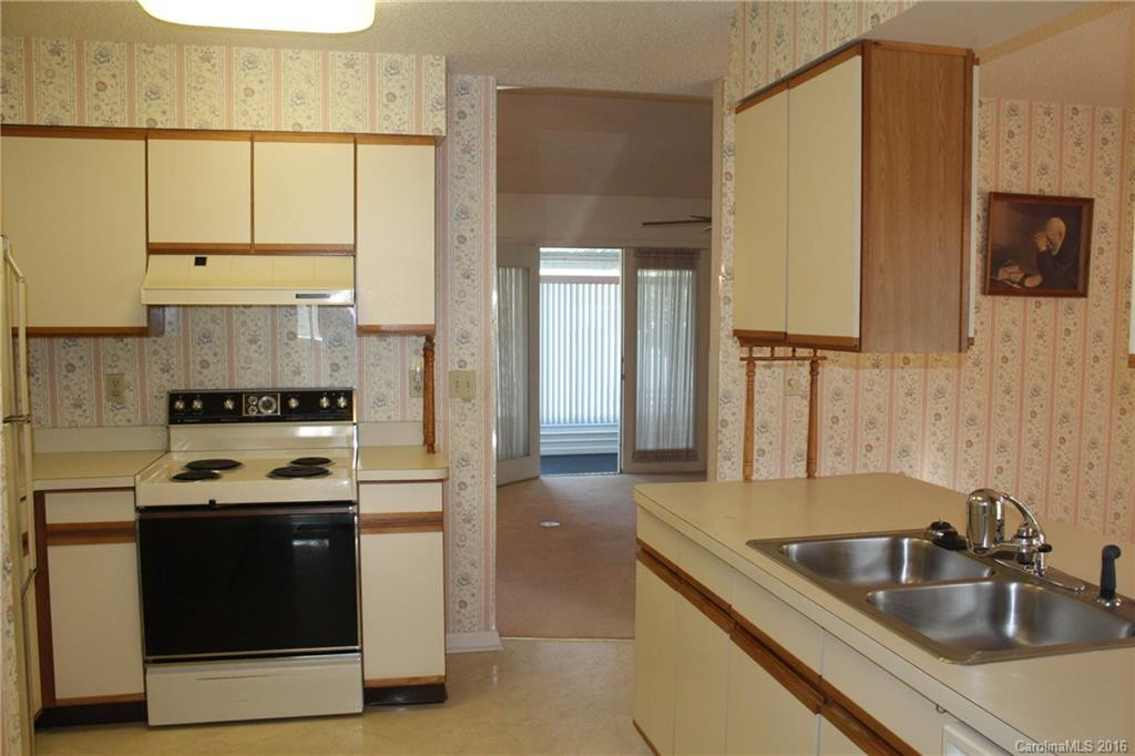 571 Woodfield Lane - Photo 7