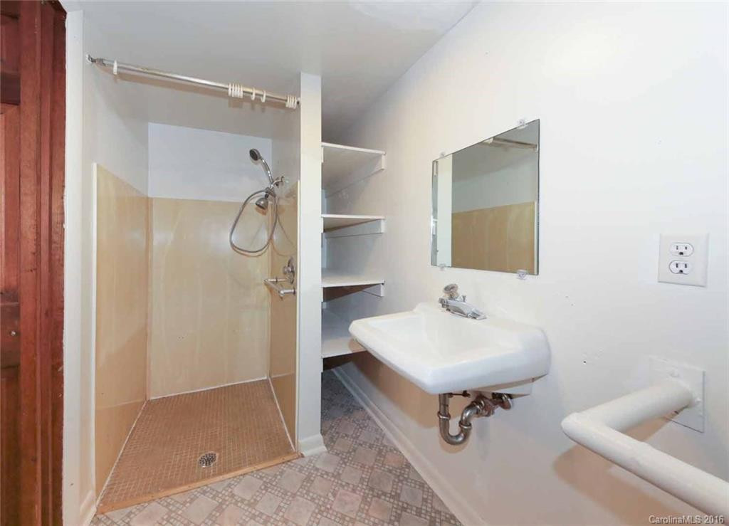 602 Crystal Drive #1 - Photo 14