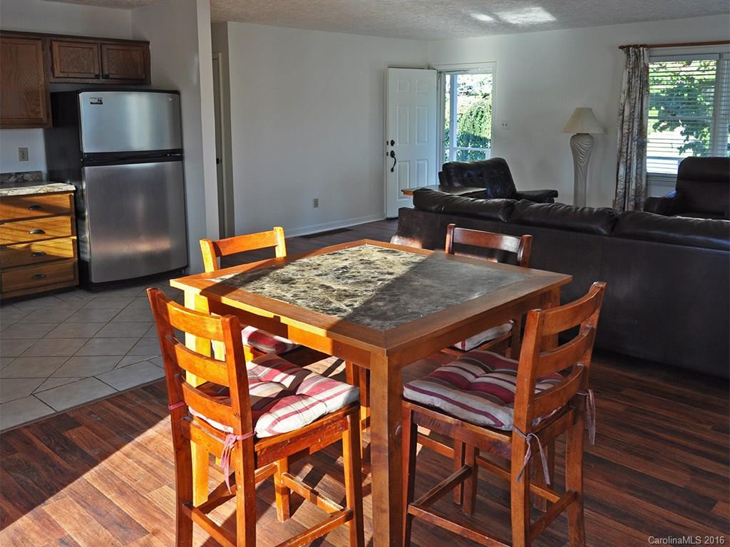 37 Sunset Drive - Photo 8