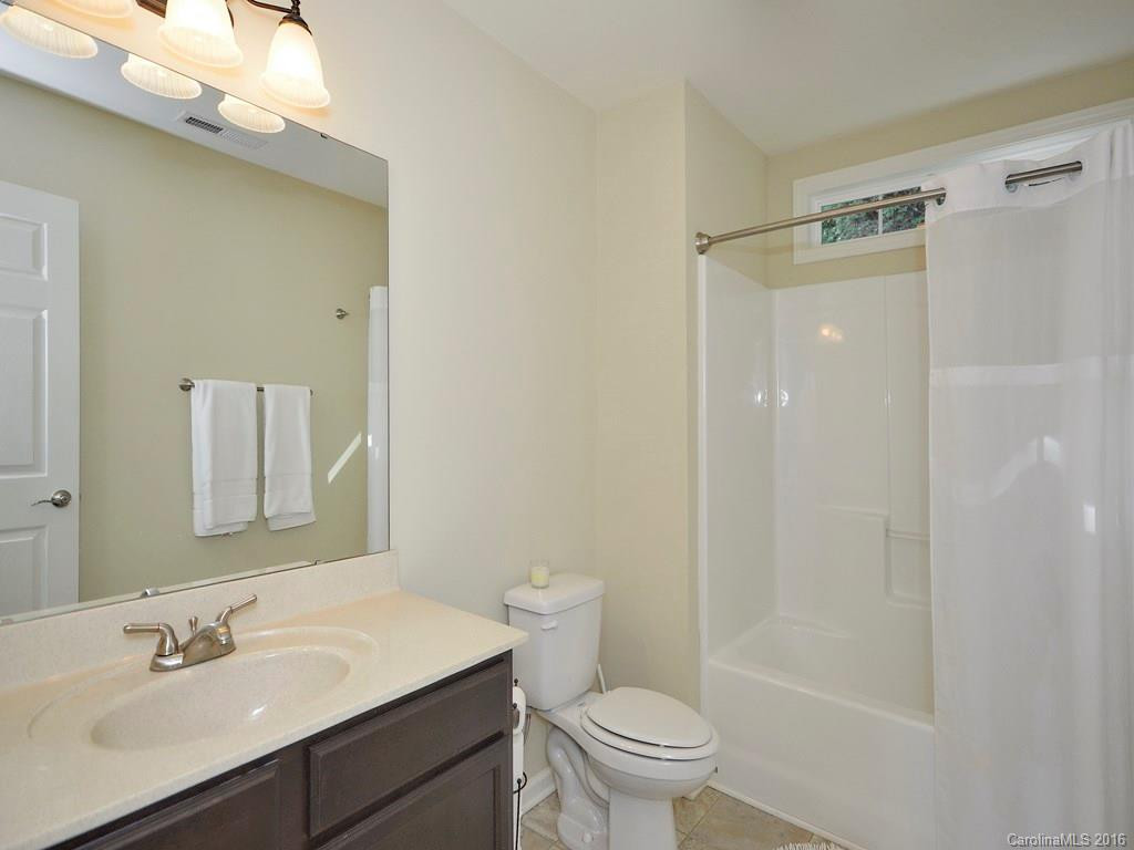 100 Russell Circle - Photo 13