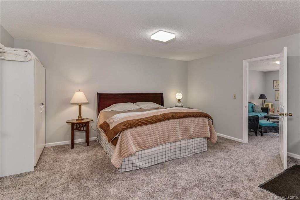 3325 Crooked Creek Road - Photo 15