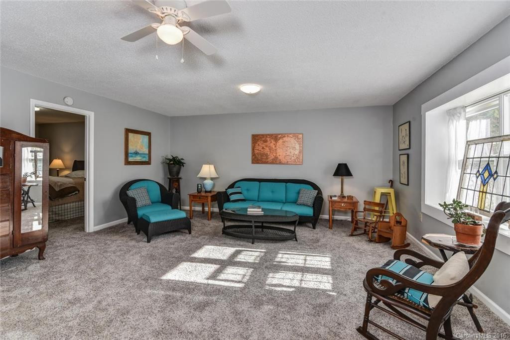 3325 Crooked Creek Road - Photo 16