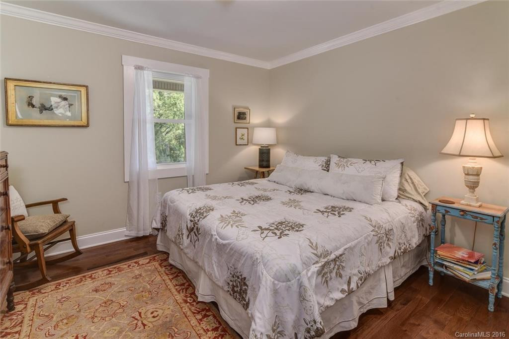 3325 Crooked Creek Road - Photo 10