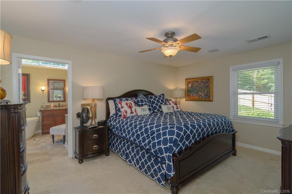 111 Dogwood Drive - Photo 11