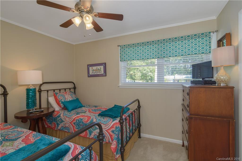 111 Dogwood Drive - Photo 17