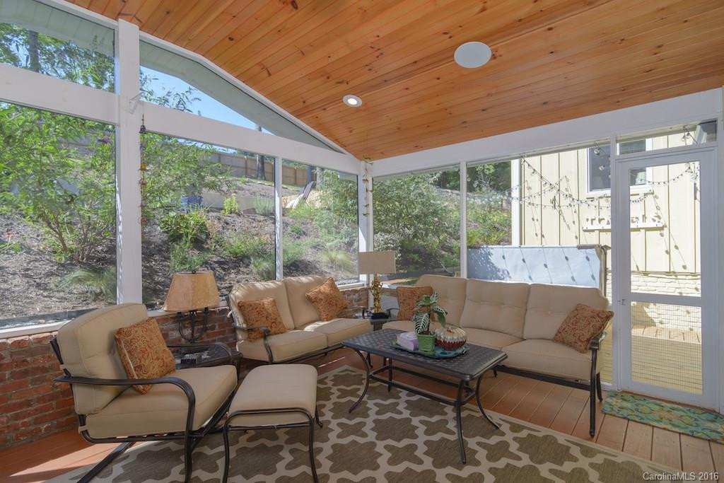 111 Dogwood Drive - Photo 9
