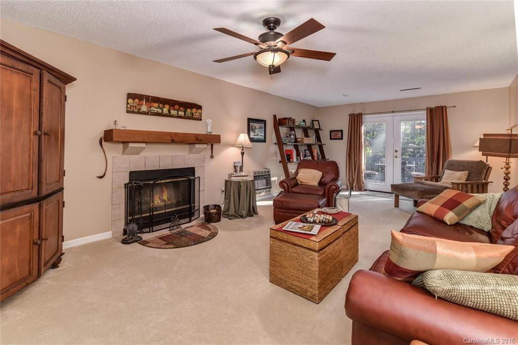 12 Holly Ridge Court - Photo 5