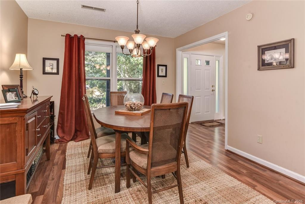 12 Holly Ridge Court - Photo 8