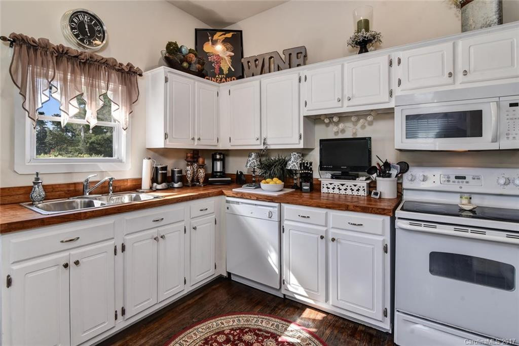 160 Main Street - Photo 12