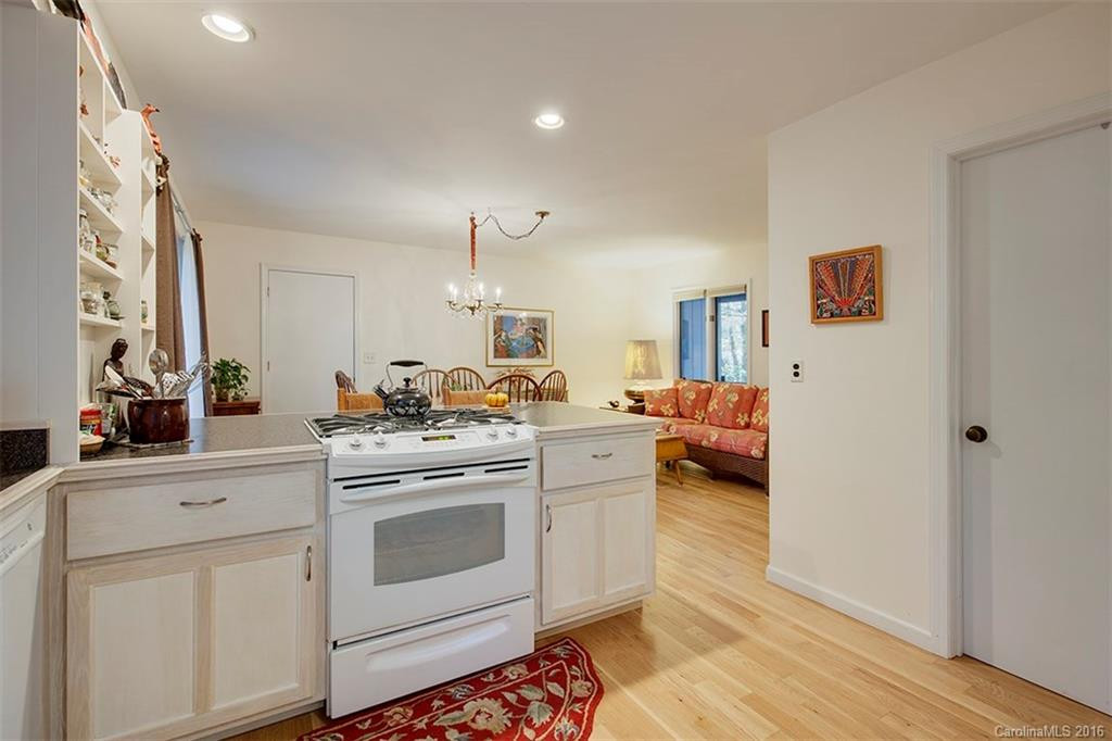 13 Ossarooga Court #19/6 - Photo 8