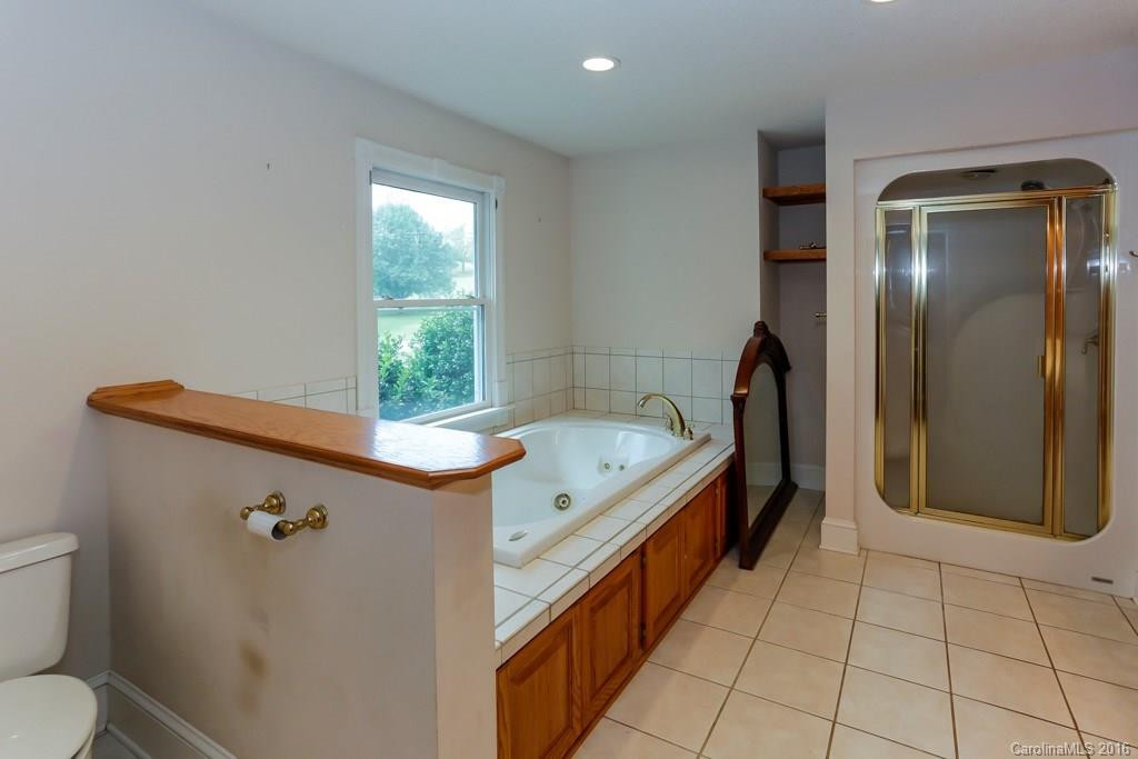 461 Hunting Drive #B23, C - Photo 11