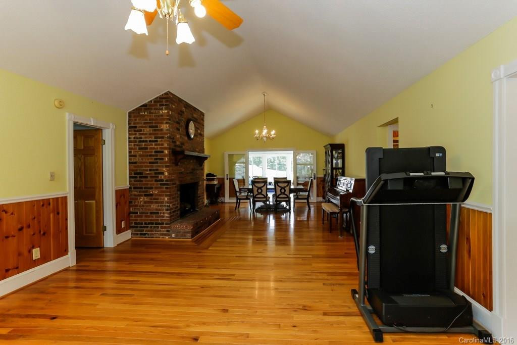 461 Hunting Drive #B23, C - Photo 9