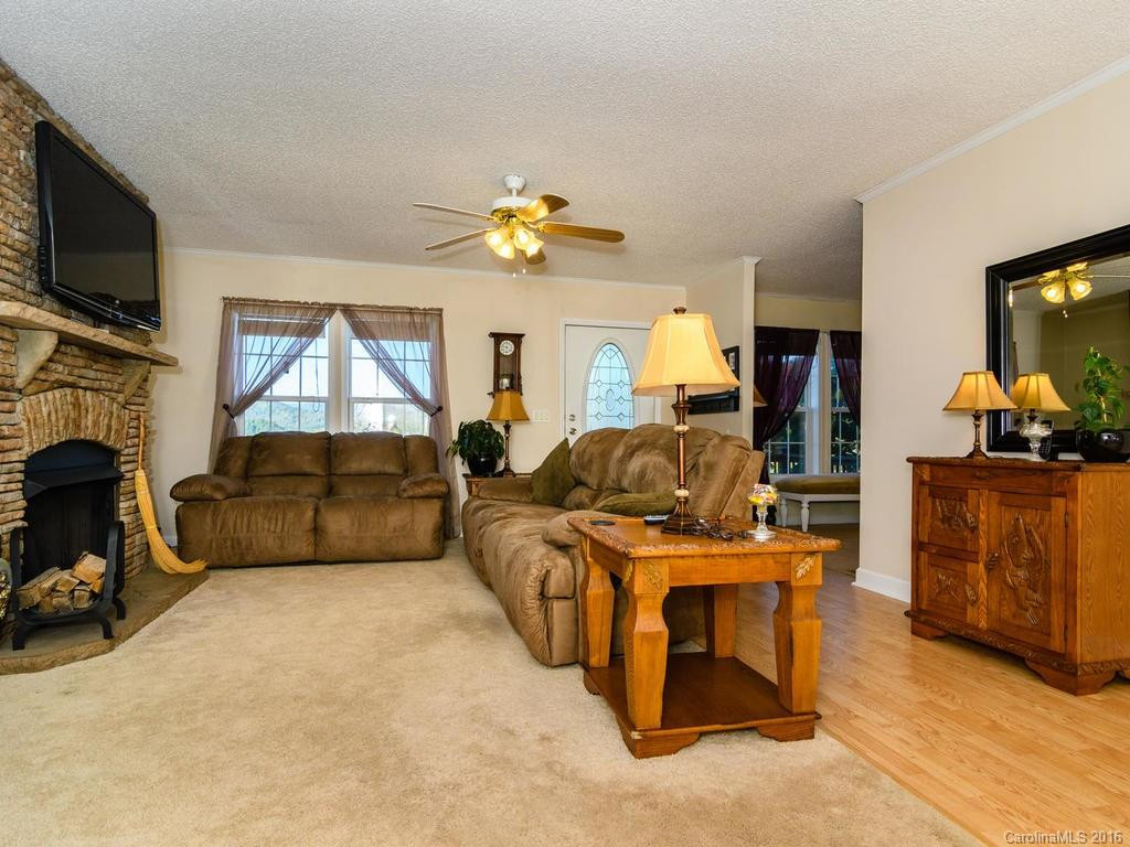 82 Colton Drive - Photo 3