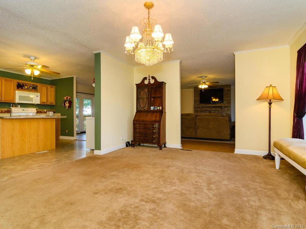 82 Colton Drive - Photo 10