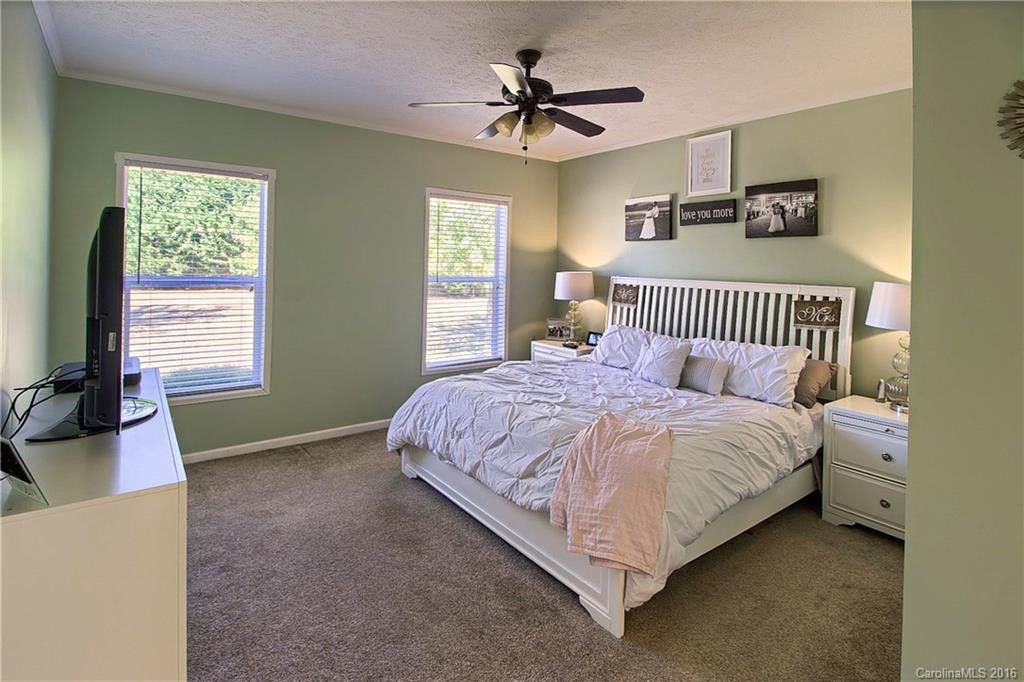 54 Ollace Court - Photo 12