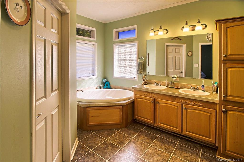 54 Ollace Court - Photo 15