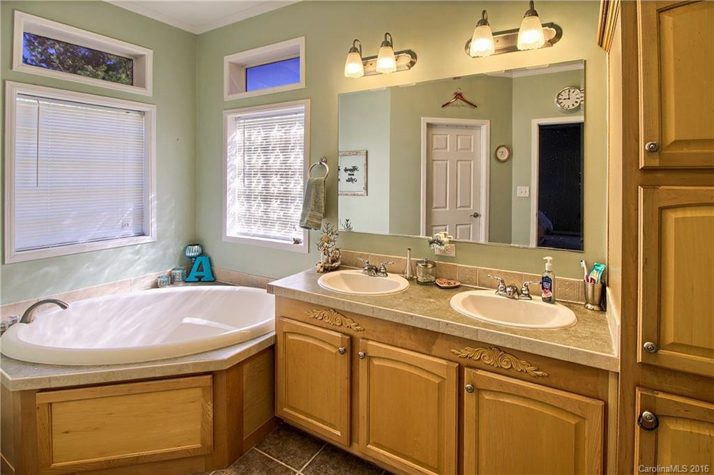 54 Ollace Court - Photo 17