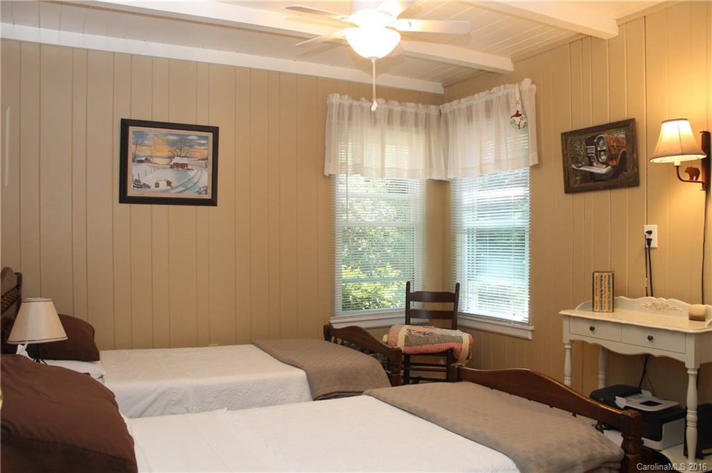 730 Sylvan Boulevard - Photo 9
