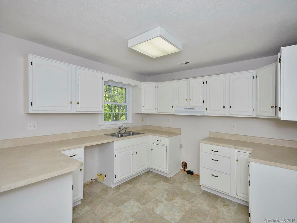 575 Peyton Drive - Photo 4