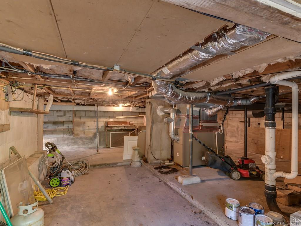 27 Linden Street - Photo 17