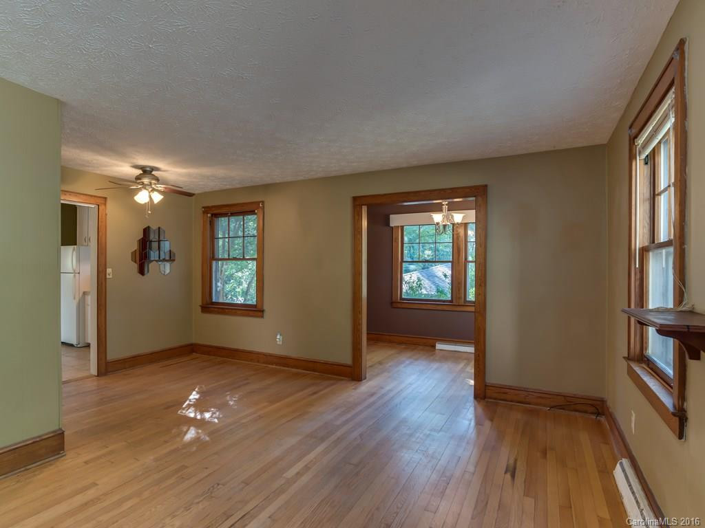27 Linden Street - Photo 3