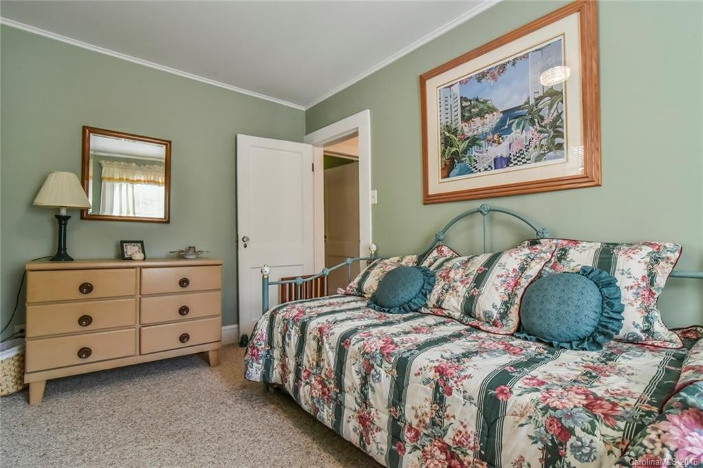102 Poplar Street - Photo 13